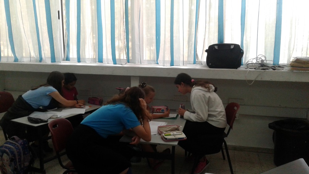 כיתה ח'2 פתחה החודש ב"פרויקט חונכות"