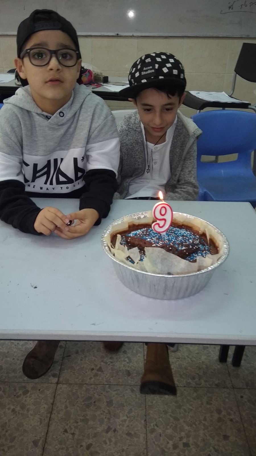 תמיד שמח אצלנו. יום הולדת לדני .תודה להורים על השפע, והכי כיף היה המצב רוח ! הרבה נחת ואושר מדני החמוד.