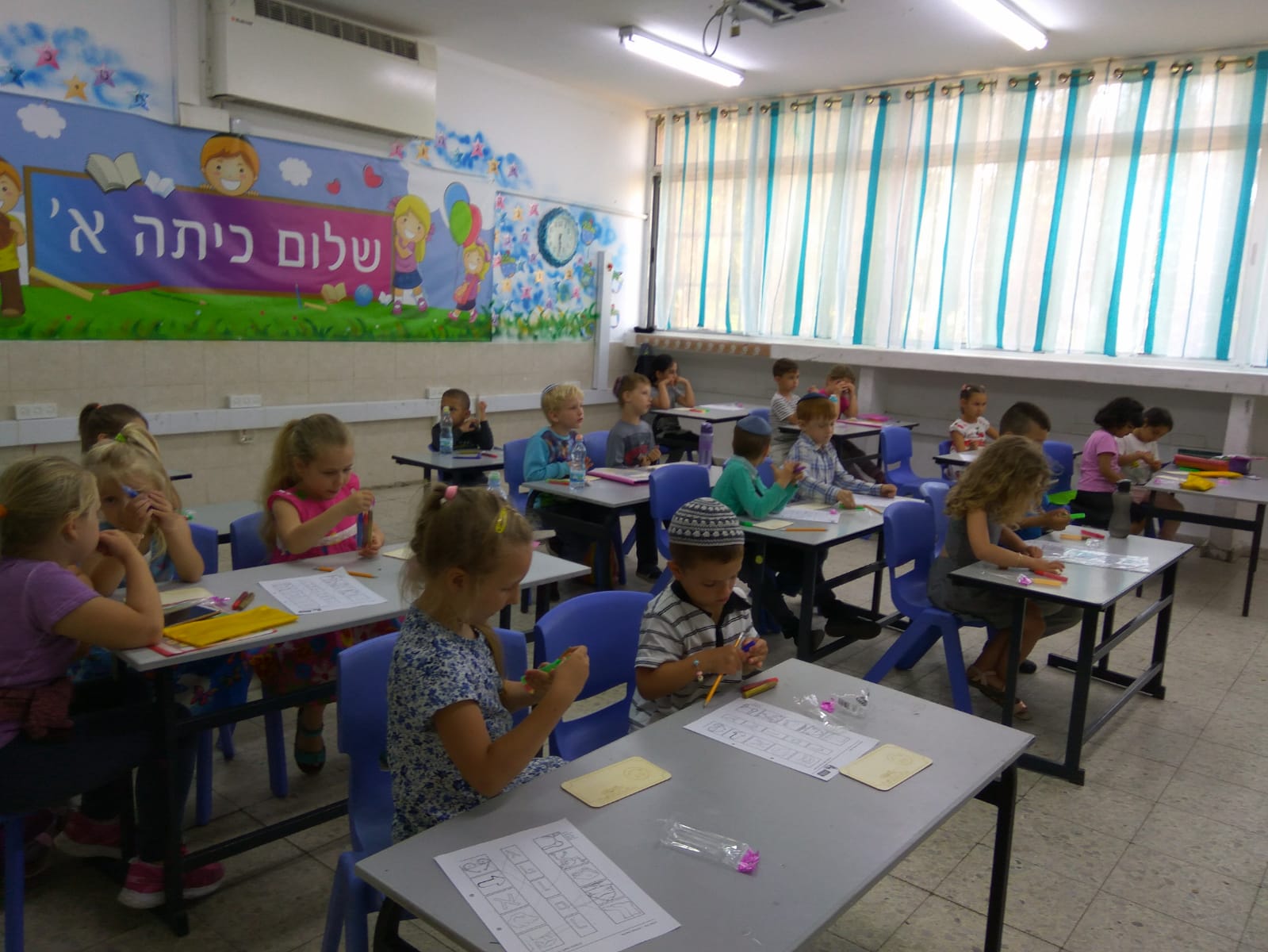 שמחנו לפתוח שוב את המוכנות בחודש מאי .יש לנו כיתה אלופה לשנה הבאה. הילדים התקדמו יפה בהכרת האותיות. ההורים שמעו הרצאה מהיועצת שושי בנושא התמודדות במצבי חרום.